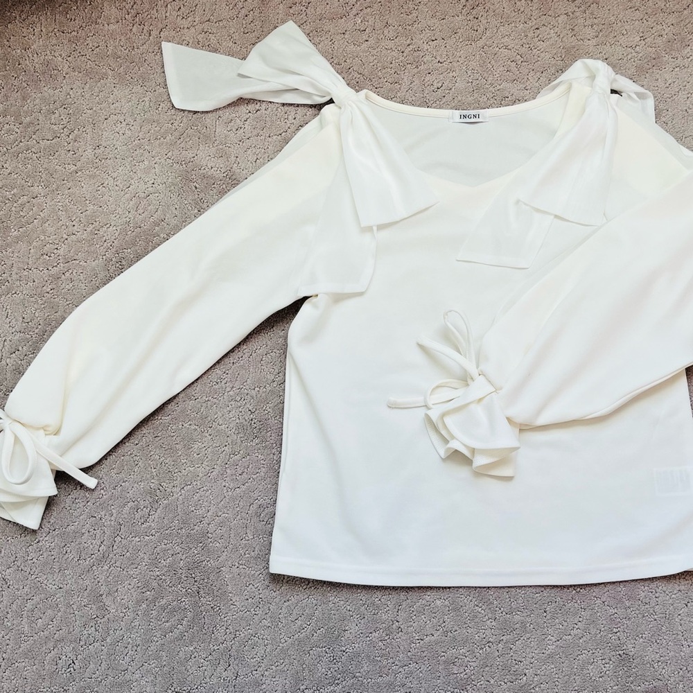 Elegant White Women's Top with Bow Details for Spring and Fall (& warm Winter)